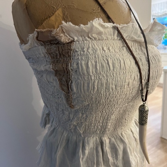 Anthropologie smocked top sz m, raw hem detail, cream and tan cotton linen blend - Picture 6 of 6